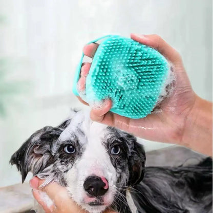 Silicone brush for bathing dogs and cats.