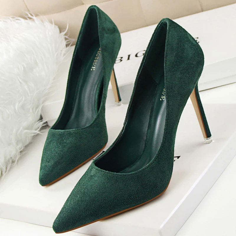 Trendy Pointed Heels